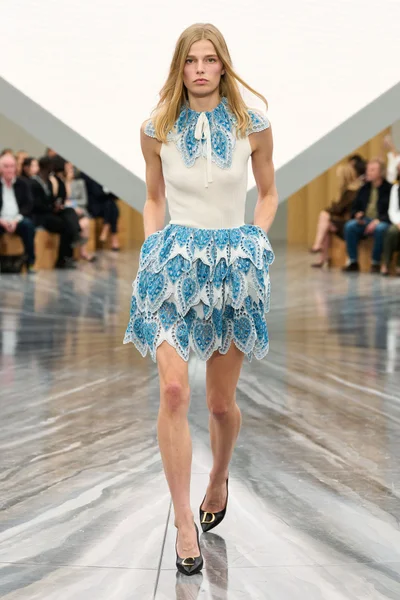 Look 59